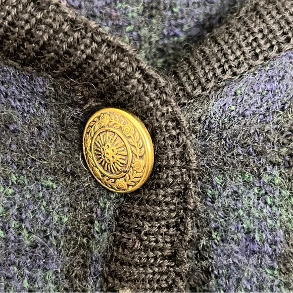 Tally-Ho Women's Size Medium Cardigan Wool Sweater Gold Buttons Plaid Green Blue - Picture 2 of 8